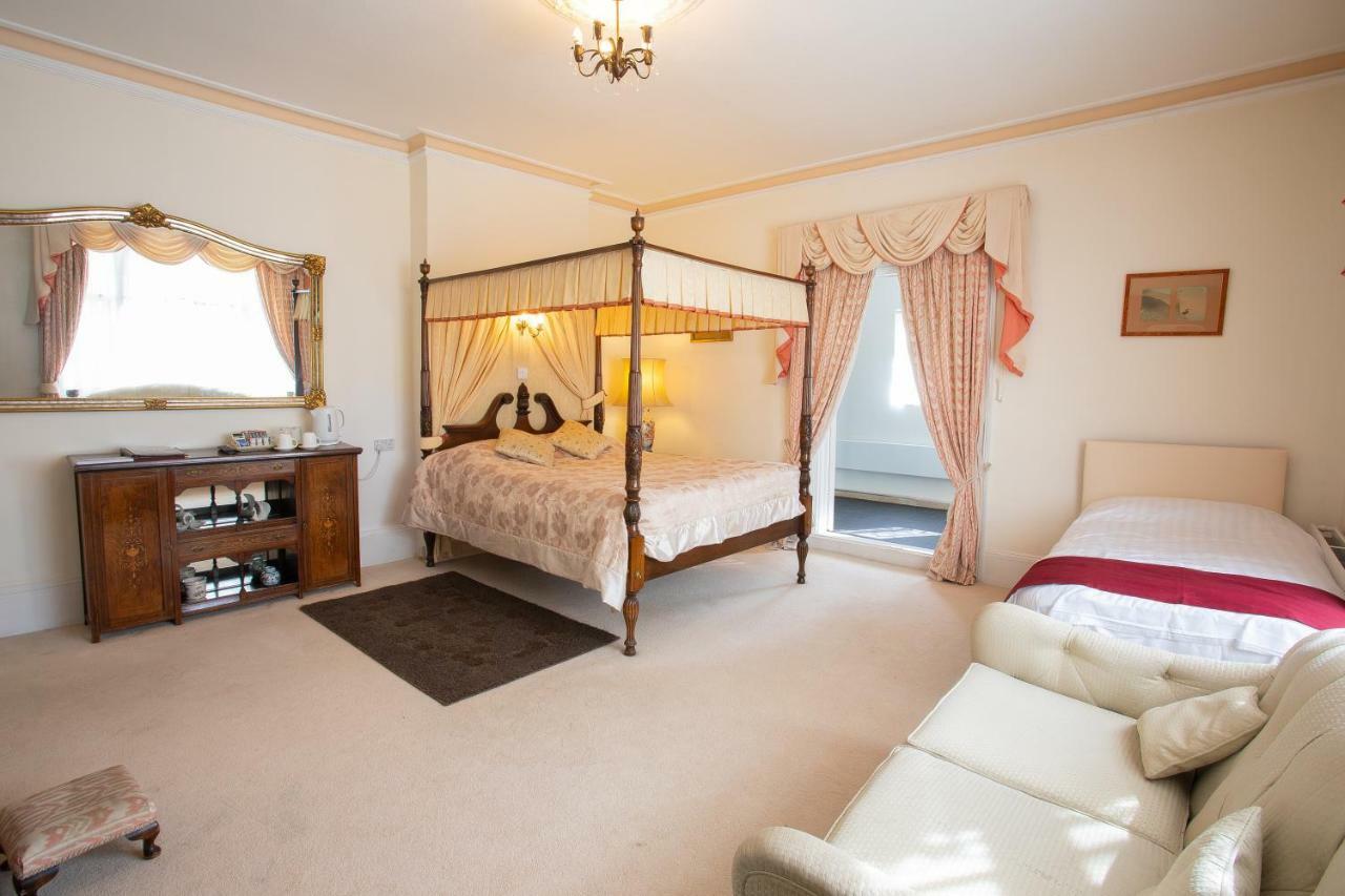 Hotel Fines Bayliwick 3*