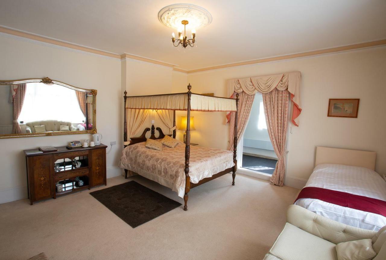 Hotel Fines Bayliwick 3*